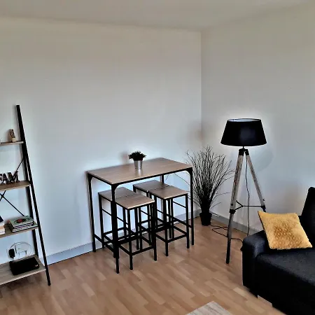 Casterneau3 شقة *